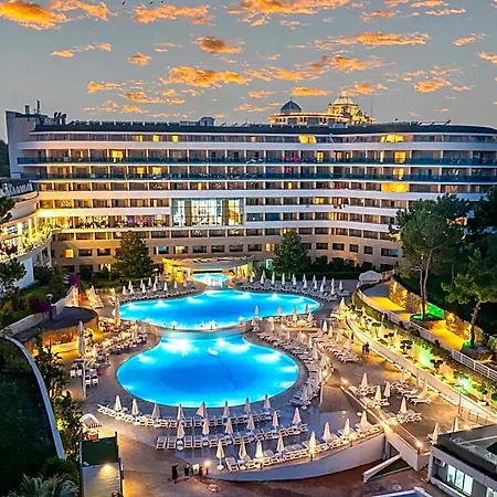 Hotel A Good Life Utopia Family